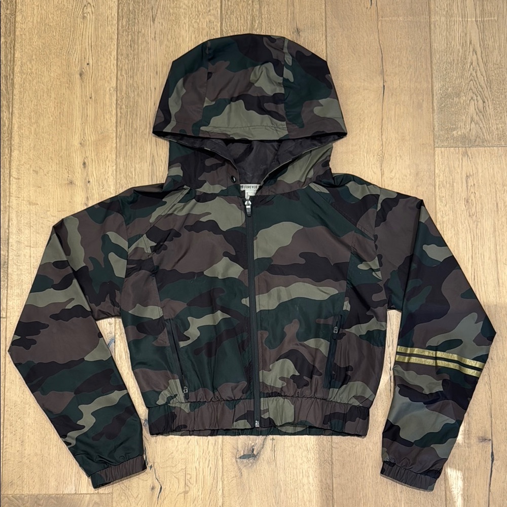 Cropped Camouflage Raincoat